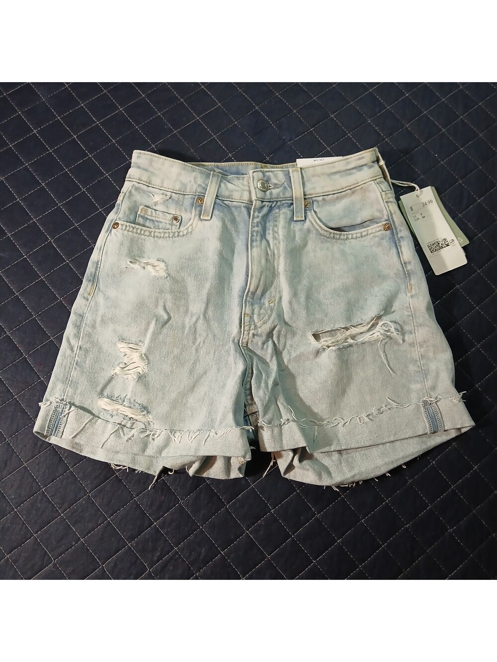 H&M Distressed Denim Shorts Light Wash Frayed Hem Size 2 Casual Streetwear